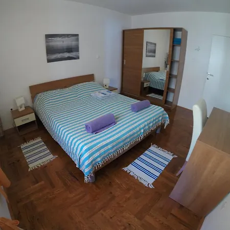Apartment Mistral *