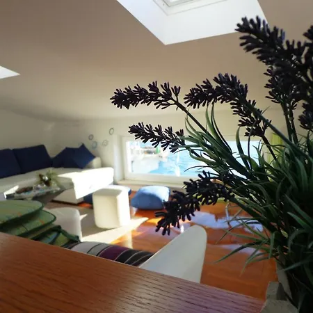 Mistral アパート