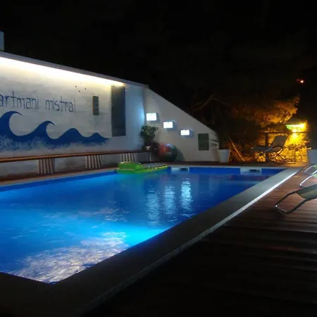 Mistral Apartment Mimice